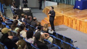 LOS PADRES DE FAMILIA, PILAR EN LA DEFENSA DE LOS MENORES FRENTE AL USO Y ABUSO DE LAS REDES SOCIALES: AGUSTÍN DORANTES