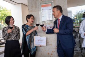 UNIVERSIDAD ANÁHUAC QUERÉTARO RECIBE DISTINTIVO COMO EMBAJADORA DEL VINO QUERETANO