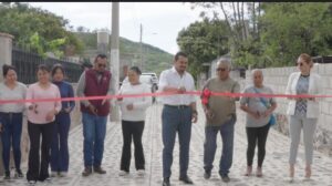 BETO NAVA ENTREGA OBRA DE EMPEDRADO AHOGADO EN MORTERO EN LA D SAN ANTONIO