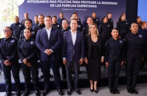 CHEPE GUERRERO DA LA BIENVENIDA A 9 NUEVOS POLICÍAS QUE FORTALECERÁN LA SEGURIDAD EN CORREGIDORA