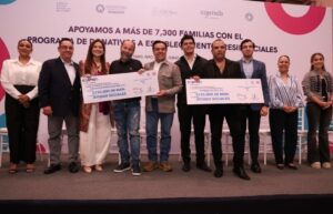 ENCABEZA LUIS NAVA ENTREGA DE DONATIVOS A CENTROS DE INTERNAMIENTO