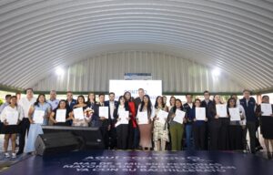 EN QUERÉTARO SE ABREN OPORTUNIDADES PARA QUE NADIE SE QUEDE ATRÁS CON ENTREGA DE CERTIFICADOS DE BACHILLERATO
