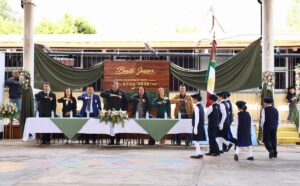 ROBERTO CABRERA ASISTE A GRADUACIONES DE PRIMARIAS EN SAN CAYETANO Y LAGUNA DE VAQUERÍAS