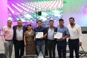 EL PRESIDENTE MUNICIPAL RECONOCE Y FESTEJA A TRABAJADORES DEL SINDICATO
