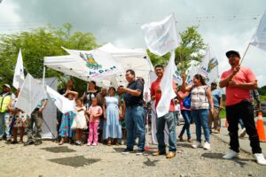 JALPAN DE SERRA CONTINÚA FORTALECIENDO LA INFRAESTRUCTURA CON OBRA DE ALUMBRADO PÚBLICO EN LA YERBABUENA