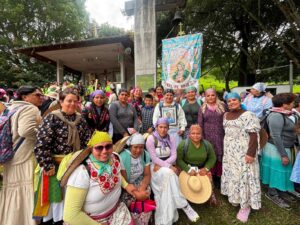 ACOMPAÑA LUPITA RAMÍREZ PLAZA A PEREGRINAS DE PINAL DE AMOLES EN LA 64.ª EDICIÓN DE LA PEREGRINACIÓN NEBLINAS –TEPEYAC.