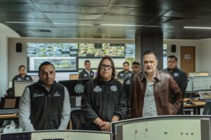ORGULLOSOS DE SER FUNCIONARIOS DE LA POLICÍA DE INVESTIGACIÓN DEL DELITO Y DE LA FISCALÍA GENERAL DE QUERÉTARO RECIBIMOS AL GOBERNADOR MAURICIO KURI.