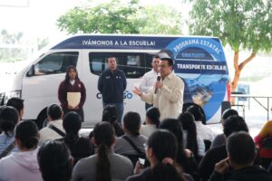 TRANSPORTE ESCOLAR ABRE OPORTUNIDADES PARA QUE MÁS ESTUDIANTES CONTINÚEN SUS ESTUDIOS EN CORREGIDORA: LUIS NAVA