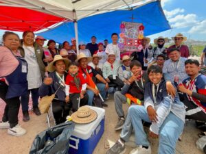 EL PRESIDENTE MUNICIPAL, C. ALEJO SÁNCHEZ DE SANTIAGO, ENCABEZÓ LAS ACCIONES DE APOYO Y ACOMPAÑAMIENTO A LAS Y LOS PEREGRINOS RUMBO AL TEPEYAC.