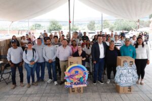 ENTREGA GASPAR TRUEBA MONCADA PRODUCTOS PARA EL HOGAR DEL PROGRAMA «APOYOS QUE CONSTRUYEN»