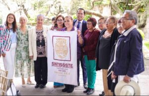 CHEPE GUERRERO RECONOCE TRAYECTORIA DE SERVIDORES PÚBLICOS JUBILADOS