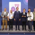 CHEPE GUERRERO ENTREGA LA PRESEA “JOSEFA ORTIZ DE DOMÍNGUEZ” A 13 CIUDADANOS DISTINGUIDOS