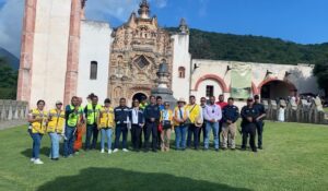 PEREGRINACIÓN AL TEPEYAC MANTIENE AVANCE BAJO RESGUARDO DE AUTORIDADES ESTATALES