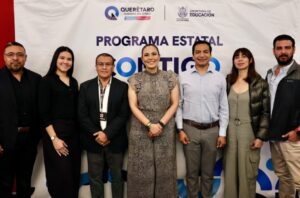 RECONOCE MARTHA SOTO A PARTICIPANTES DEL PROGRAMA CONTIGO EN LA ESCUELA
