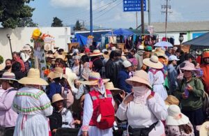 ÓSCAR PÉREZ MARTÍNEZ ACOMPAÑA Y DESEA UN BUEN CAMINO A LAS PEREGRINAS DE H RUMBO AL TEPEYAC