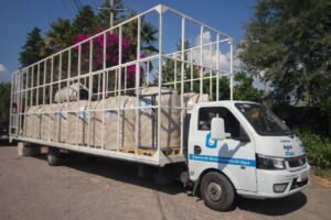 ENTREGA SECRETARÍA DE GESTIÓN MUNICIPAL 115 TINACOS EN TRES COMUNIDADES DE SAN JUAN DEL RÍO