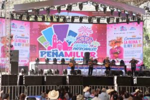 “LA REINA Y EL REY DE ORO” EN PEÑAMILLER