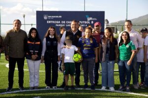 AUTORIDADES MUNICIPALES, ESTATALES Y FEDERALES ENTREGAN CANCHA DE FUTBOL 5 EN EL PARQUE LAS HACIENDAS 6