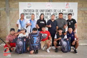 FERNANDO SÁNCHEZ GIL ENTREGA UNIFORMES Y FORTALECE EL DEPORTE ENTRE MÁS DE 200 DEPORTISTAS DE VOLEIBOL
