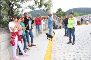 JAIRO MORALES ENTREGA URBANIZACIÓN DE CALLES AZUCENAS Y LAURELES EN EL SALITRILLO