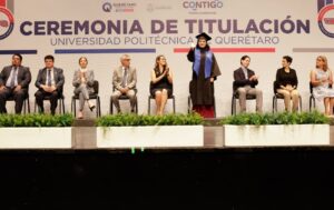 RECIBEN 838 EGRESADAS Y EGRESADOS DE LA UPQ SU TÍTULO PROFESIONAL