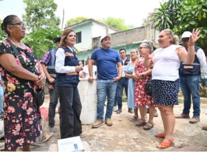 TITULAR DE LA CEI SUPERVISA PUENTE PEATONAL EN JALPAN DE SERRA