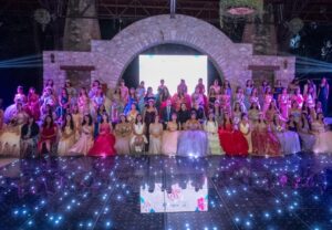 EL MARQUÉS CELEBRA A 80 JÓVENES CON “MIS XV AÑOS, CUMPLIENDO UN SUEÑO”