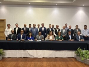 LUIS NAVA EXPONE ANTE INTEGRANTES DEL CONSEJO DEL CLUB DE INDUSTRIALES SU VISIÓN DE POLÍTICA SOCIAL