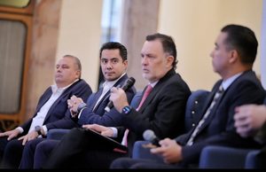 RECONOCE FELIFER MACÍAS ÉXITO DEL OPERATIVO ESPECIAL DE MOVILIDAD EN BERNARDO QUINTANA