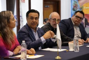 FORTALECE LUIS NAVA ALIANZA CON CANACO SAN JUAN DEL RÍO