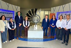 CAPACITA UTEQ A PERSONAL DE SAFRAN EN LIDERAZGO Y EXCELENCIA OPERATIVA