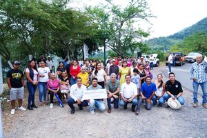 ENTREGA RUBÉN HERNÁNDEZ NUEVO ALUMBRADO PÚBLICO EN YERBABUENA; UNA PETICIÓN DE AÑOS HOY ES REALIDAD