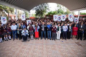 ROBERTO CABRERA Y DIRECTOR GENERAL DEL COBAQ ENCABEZAN INICIÓ DE SEMESTRE Y ARRANQUE DEL BACHILLERATO INCLUYENTE EN PLANTEL 10