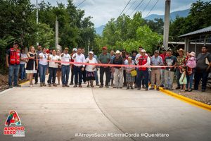 MESA DE PALO BLANCO AVANZA CON LA URBANIZACIÓN DE LA CALLE LÁZARO CÁRDENAS CON FERNANDO SÁNCHEZ GIL