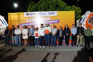 ENTREGA GASPAR TRUEBA DOS NUEVOS CAMIONES RECOLECTORES Y EQUIPAMIENTO A SERVICIOS PÚBLICOS MUNICIPALES