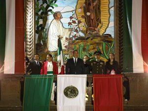ROBERTO CABRERA ENCABEZA CEREMONIA DEL GRITO DE INDEPENDENCIA EN SAN JUAN DEL RÍO