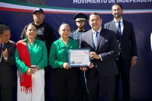 ROBERTO CABRERA ATESTIGUA DESFILE CÍVICO -MILITAR CON MOTIVO DEL 216 ANIVERSARIO DEL INICIO DE LA INDEPENDENCIA DE MÉXICO