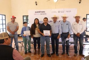 ENTREGA SEDEA SEMILLA FORRAJERA EN MUNICIPIOS DEL SEMIDESIERTO