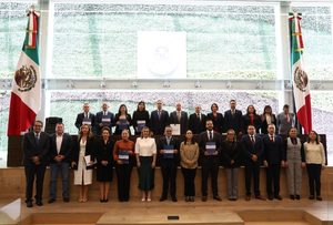 ENTREGA SECRETARIO DE GOBIERNO QUINTO INFORME DE LA ADMINISTRACIÓN ESTATAL