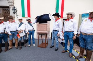 REMEMORA GOBERNADOR HAZAÑA DE IGNACIO PÉREZ CON CABALGATA QUE LLEVÓ A QUERÉTARO A GALOPAR A LA HISTORIA