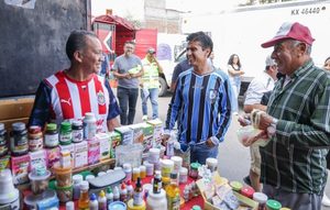 FORTALECEN SEDESOQ Y COMERCIANTES PROYECTO PARA EL TIANGUIS PRESIDENTES