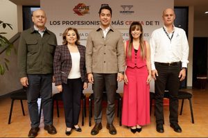 INAUGURA FELIFER MACÍAS EL PROGRAMA “LOS PROFESIONISTAS MÁS CERCA DE TÍ”