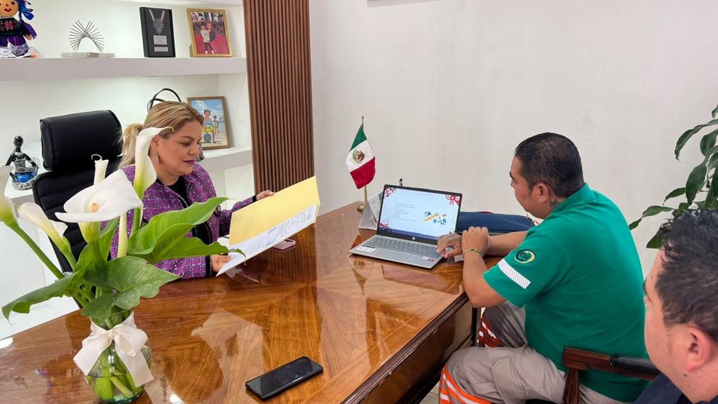 LA PRESIDENTA MUNICIPAL DE PINAL DE AMOLES, LUPITA RAMÍREZ, SOSTUVO UNA REUNIÓN CON CHARBEL RAMÍREZ, 2 IMG 20261020 WA0004