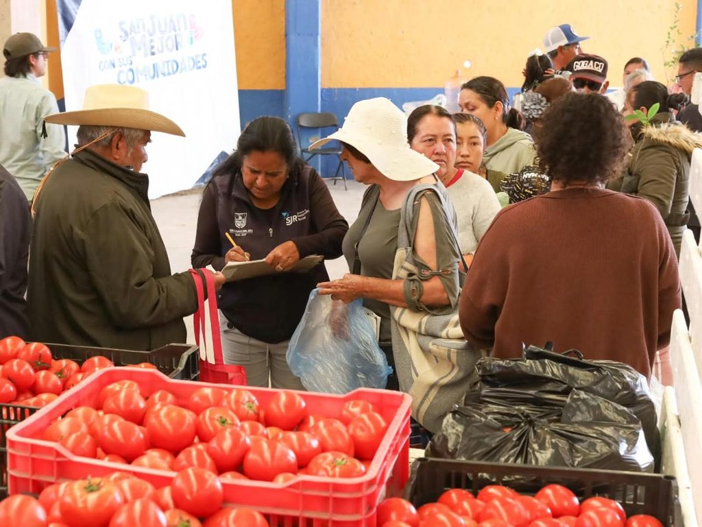 MUNICIPIO LLEVA TRABAJO Y CERCANÍA CON LA CIUDADANÍA DURANTE JORNADAS EN SAN MIGUEL GALINDO, PUERTA DE PALMILLAS Y BARRIO DE LA CONCEPCIÓN 2 IMG 20261024 WA0012