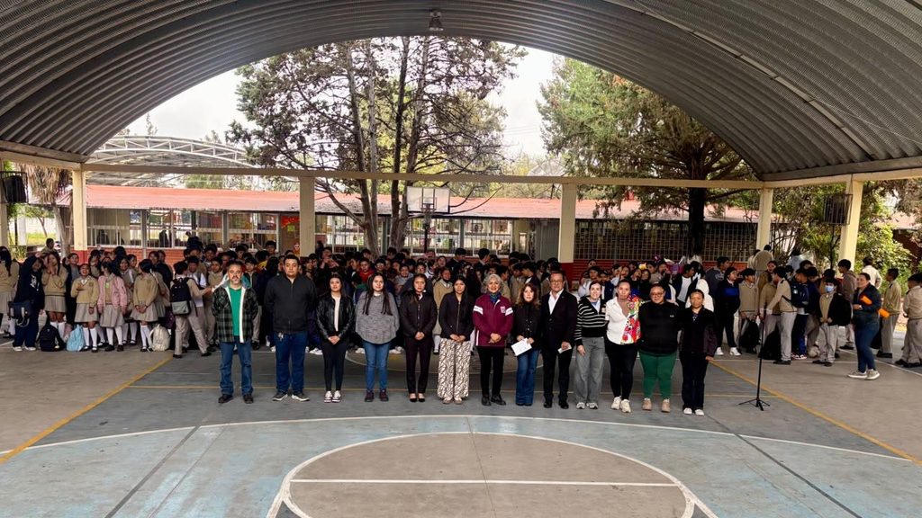 ACERCA CANACINTRA LA CIENCIA Y LA INNOVACIÓN A JÓVENES DE COLÓN 2 IMG 20261029 WA0069