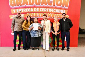 DIF COLÓN, INEA Y SEDESOQ, REALIZAN ENTREGA DE CERTIFICADOS DE EDUCACIÓN PARA PERSONAS ADULTAS MAYORES Y APOYOS DE SALUD VISUAL DE DIFERENTES MUNICIPIOS.