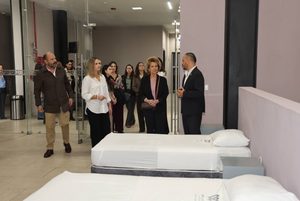 RECORREN CAR HERRERA Y ALINA JOHNSON LOS ALBERGUES “DOS CORAZONES” Y “NäNä”