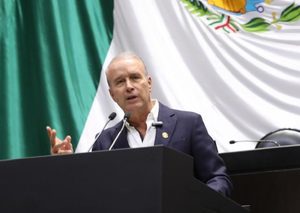 MÁS DE 42 MILLONES DE MEXICANOS NO PUEDEN CUBRIR LA CANASTA BÁSICA CON SU SALARIO: CALZADA