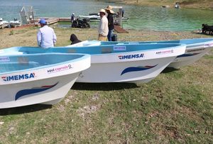 ENTREGA SEDEA EQUIPO A PESCADORES DE CADEREYTA