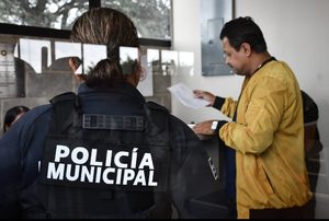 EL MARQUÉS PROMUEVE LA PREVENCIÓN DEL CÁNCER DE MAMA ENTRE MUJERES POLICÍAS
